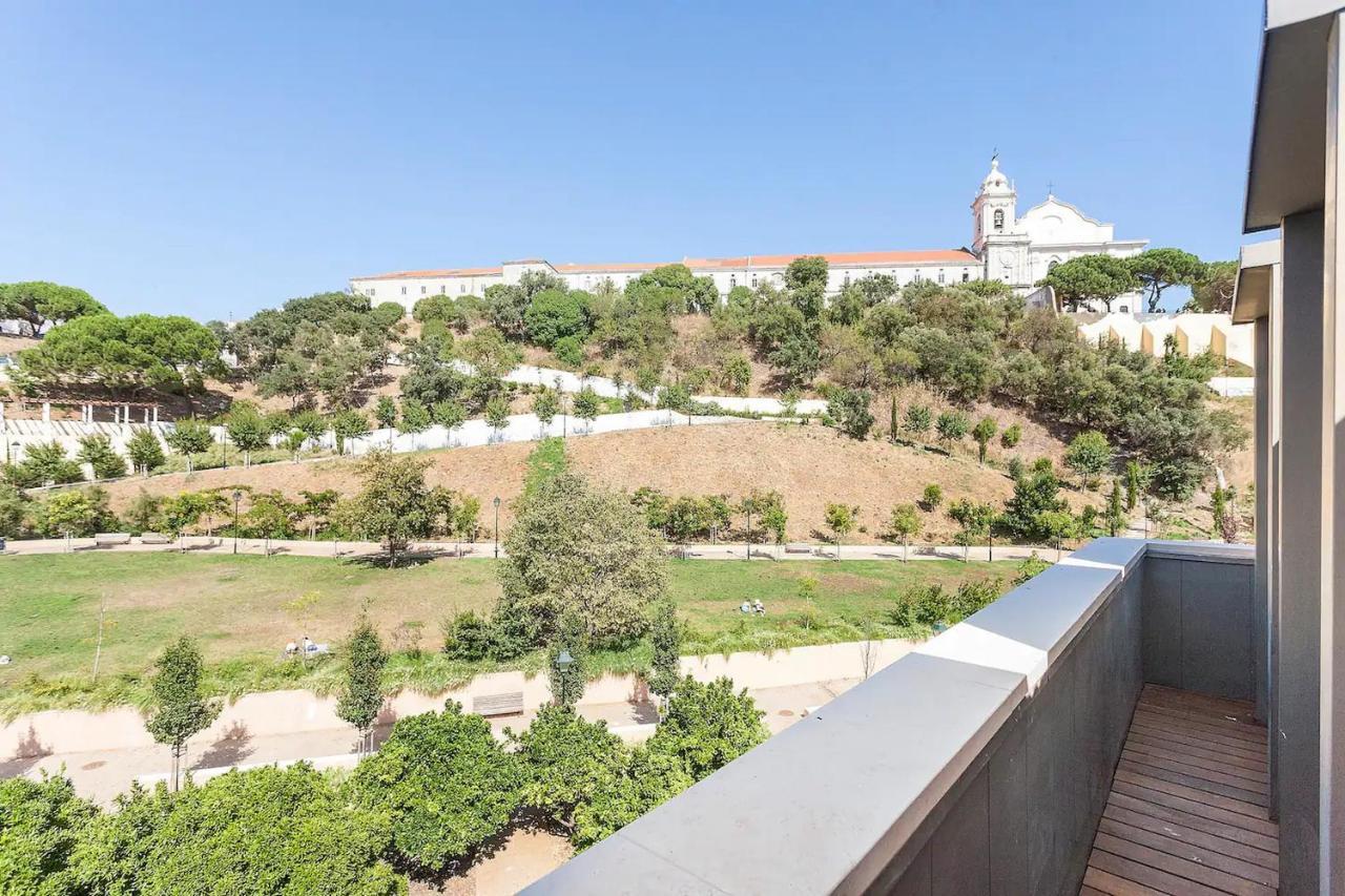 Flh Mouraria Art Apartment With Pool Lissabon Exterior foto